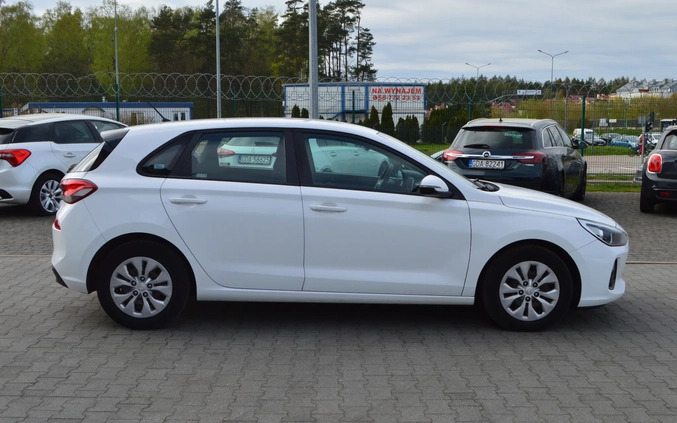 Hyundai I30 cena 29889 przebieg: 301850, rok produkcji 2017 z Zduńska Wola małe 191